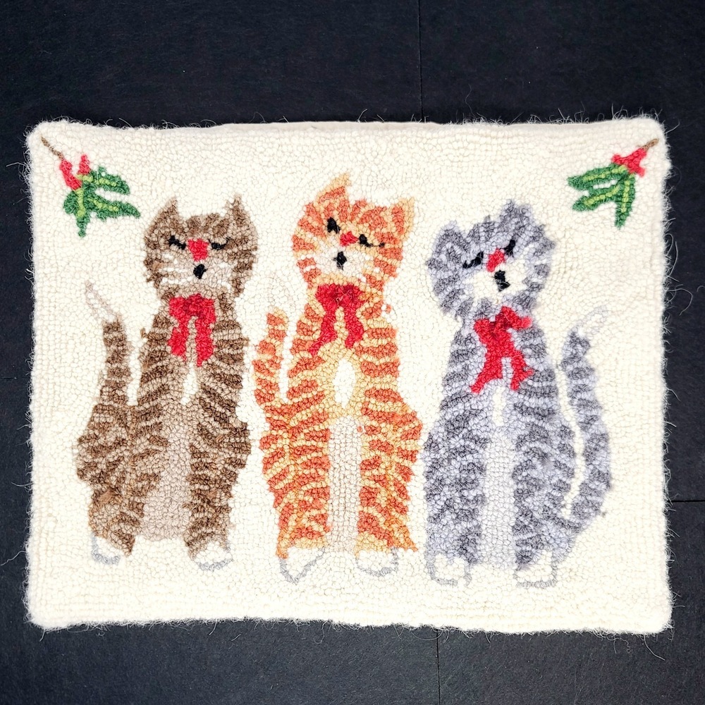Caroling Cats Christmas Pillow Cover Hooked Wool Velvet Back Kitten Decor 18x14